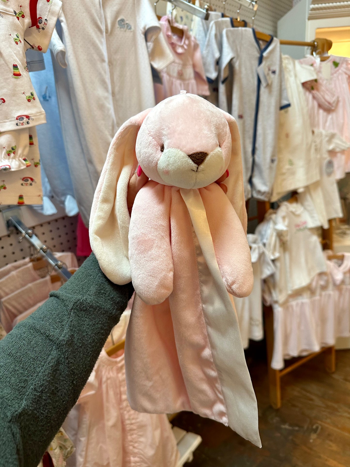 Bunnies By The Bay: Bunny Lovey