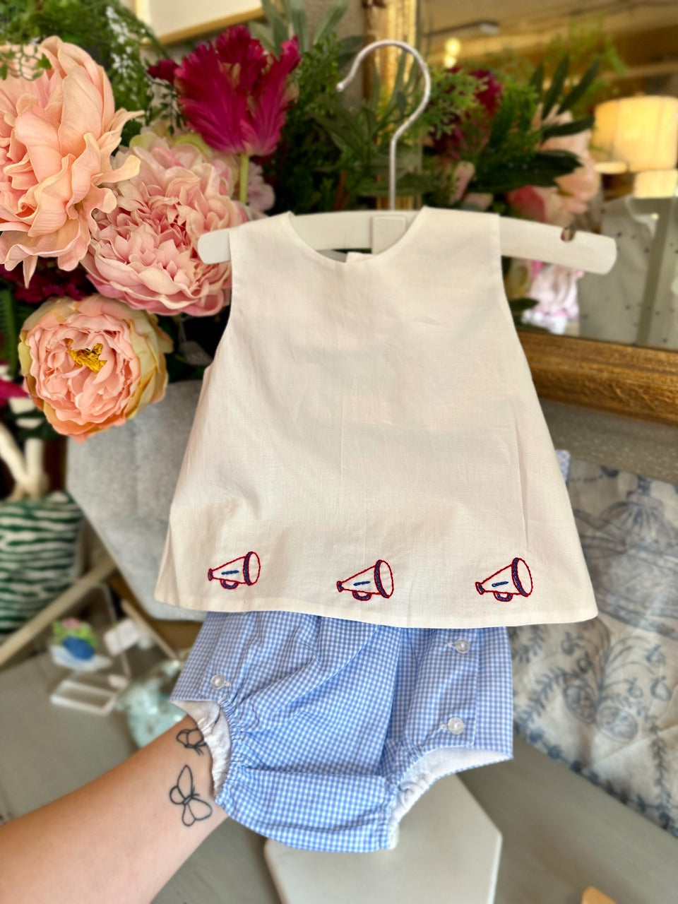 Megaphone Embroidered Set