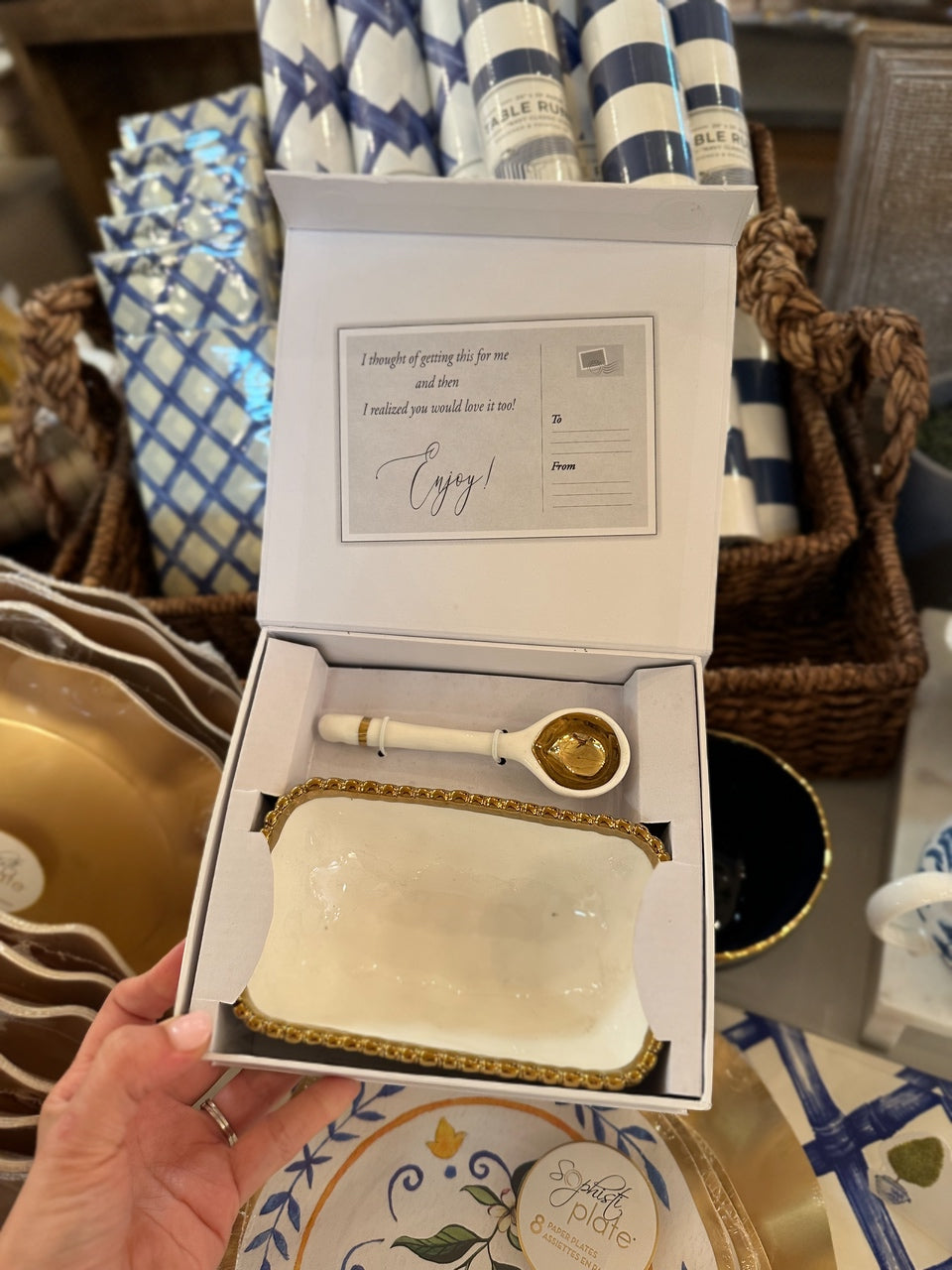 White/Gold Small Server Set w/ Spoon