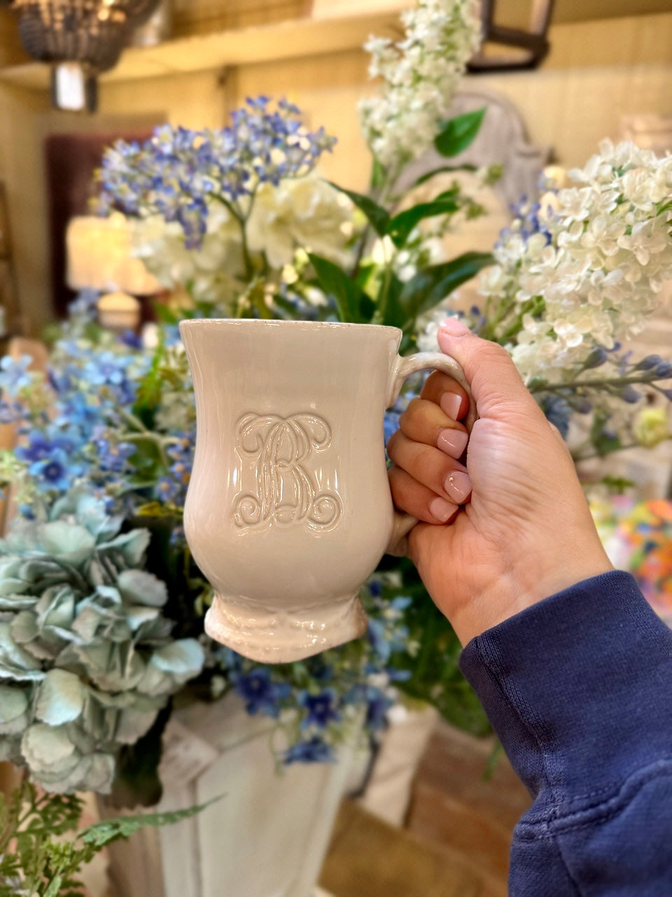 Skyros Legado "B" Mug