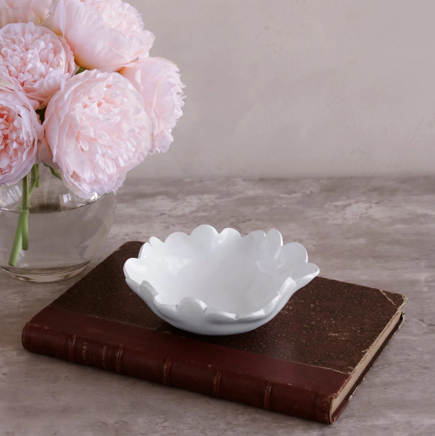 Small Scalloped Melamine Bowl