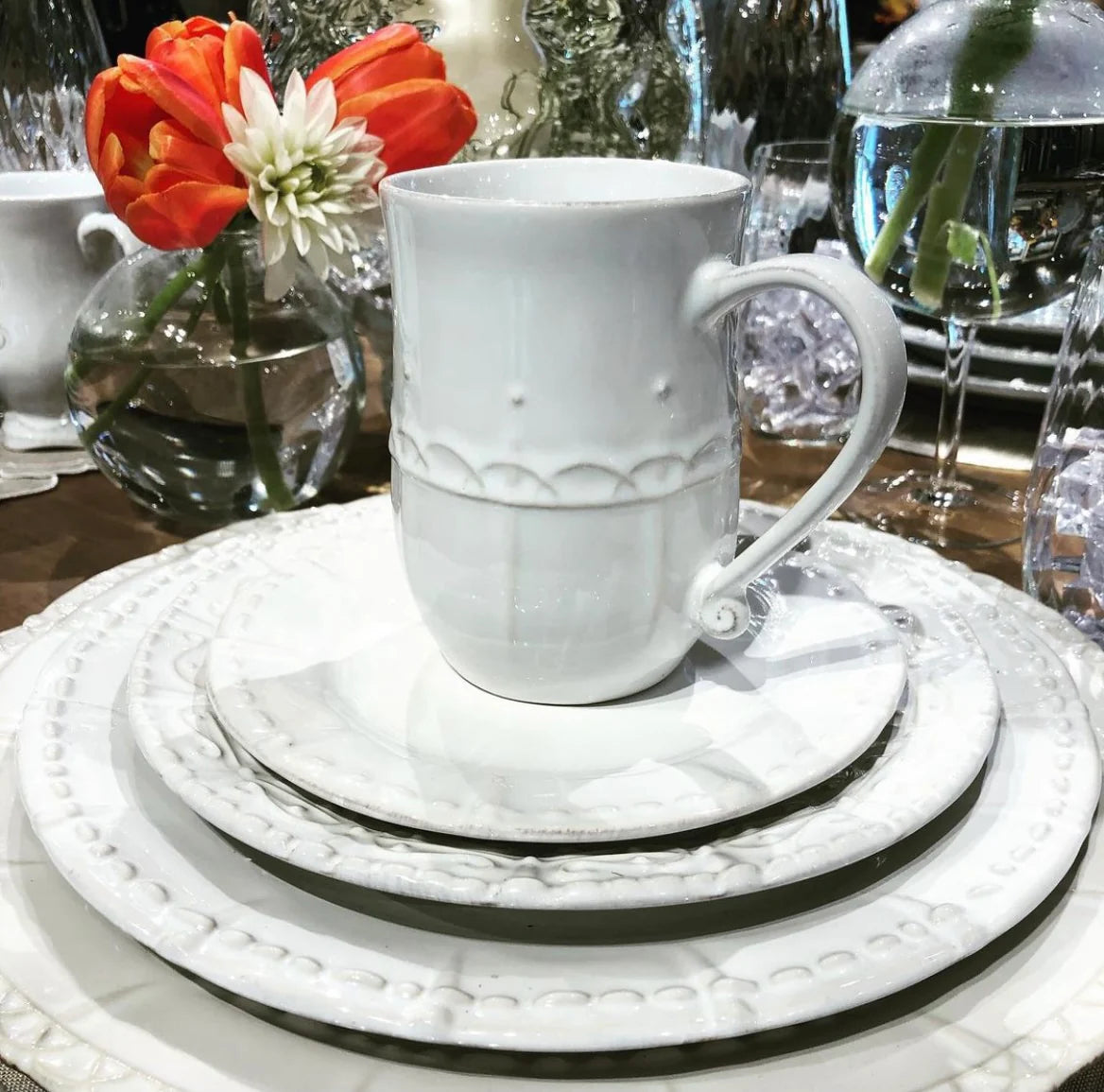 Historia Paperwhite Place Setting