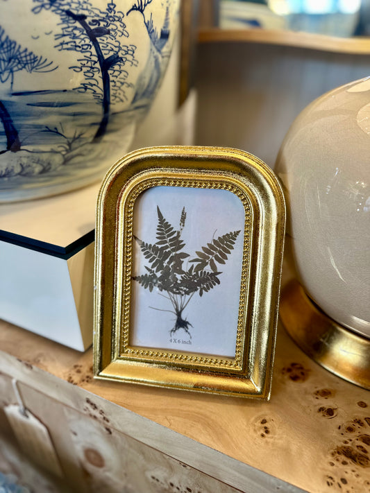 Gold Rounded Arch Frame