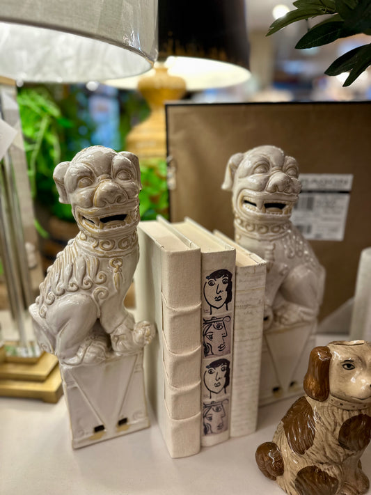 Set of White Fo Dogs