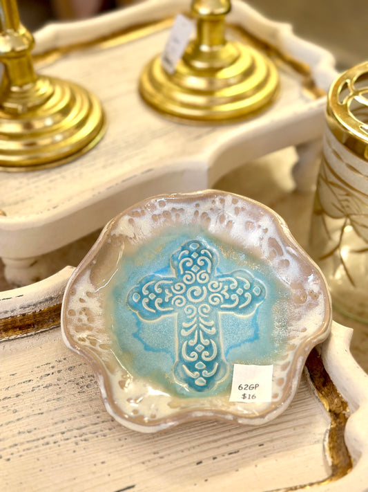 Pottery dish with Cross